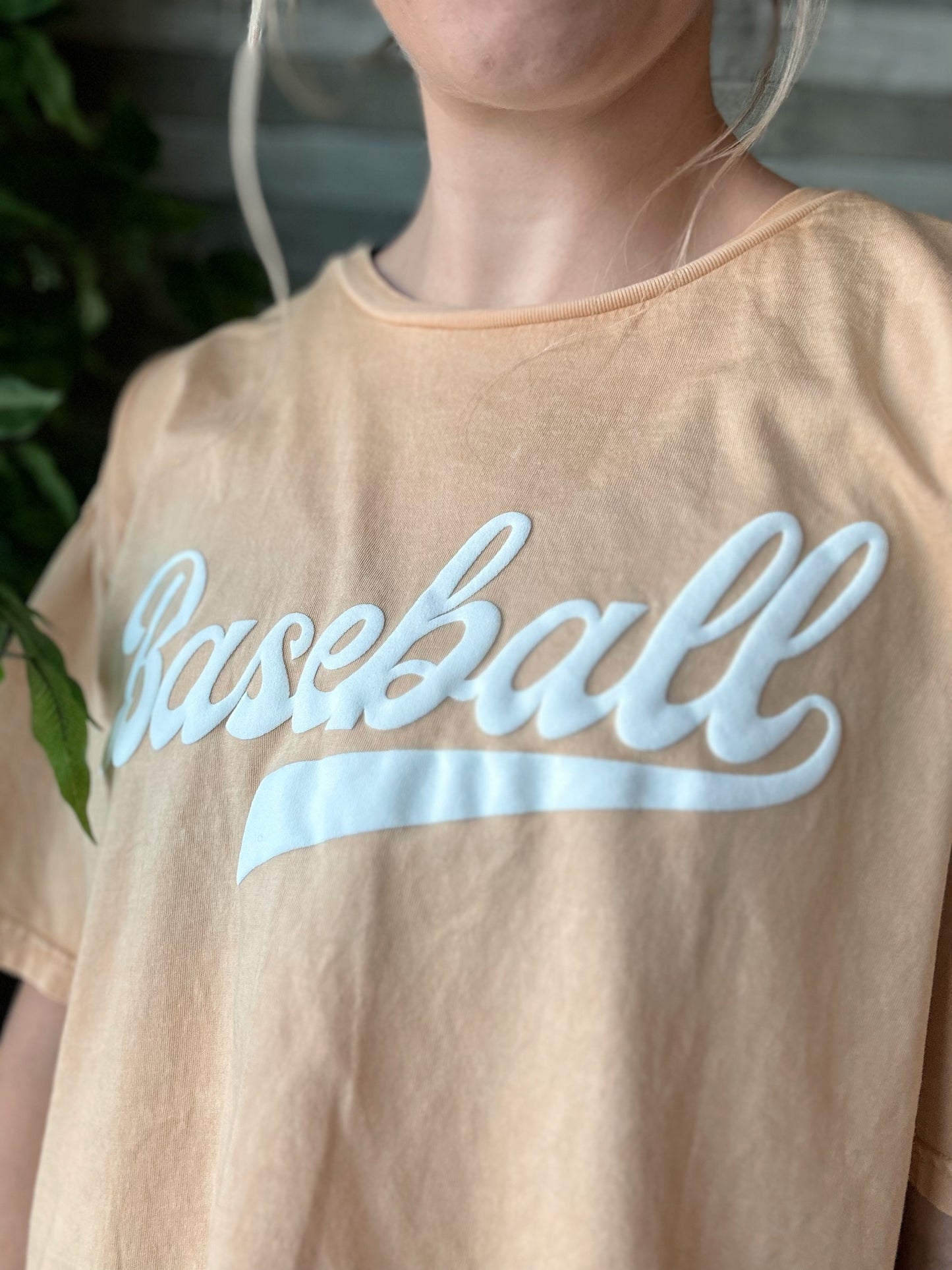 BASEBALL PUFF Cropped Mineral Graphic Top
