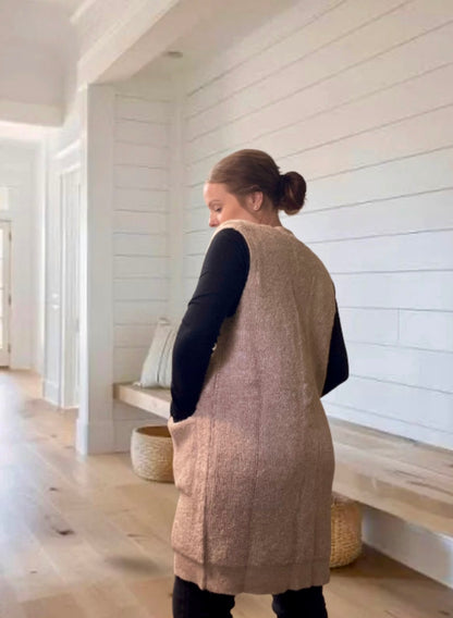 BUTTON DOWN V-NECK TEDDY KNIT LONG LINED VEST